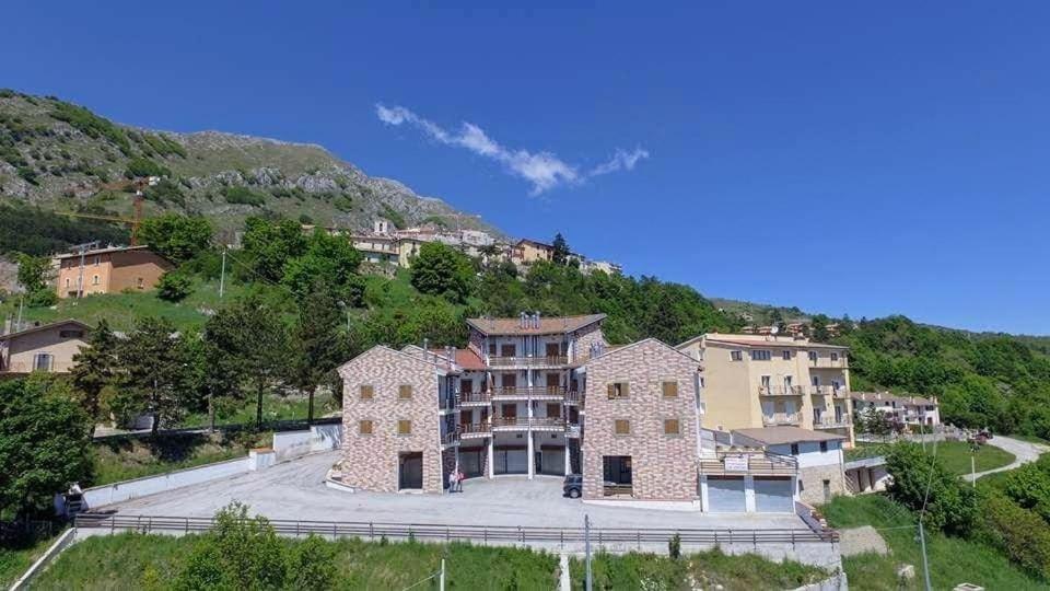 Attico E Super Attico Panoramico Διαμέρισμα Rocca di Cambio Εξωτερικό φωτογραφία